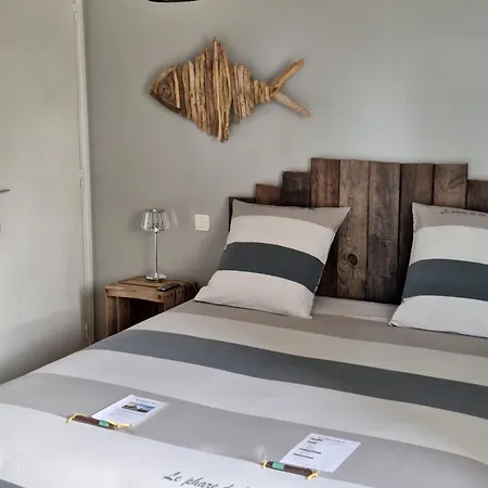 Δωμάτια σε οικογενειακή κατοικία Woodland's House