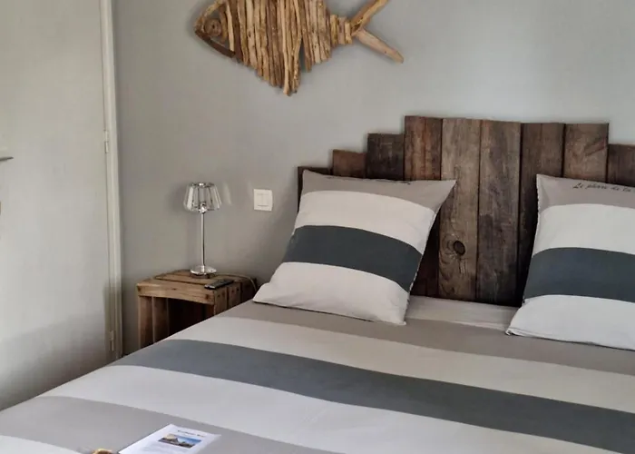 Δωμάτια σε οικογενειακή κατοικία Woodland's House